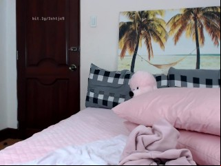 Sexy Asian Teen Live On Cam